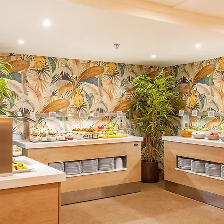 Sunset Club Aparthotel 4*
