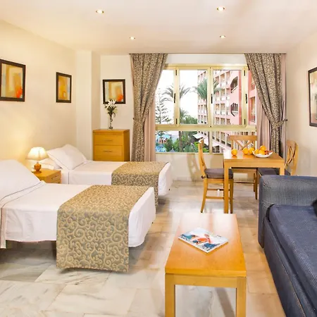Sunset Club Aparthotel 4*