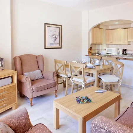 Sunset Club Aparthotel 4*