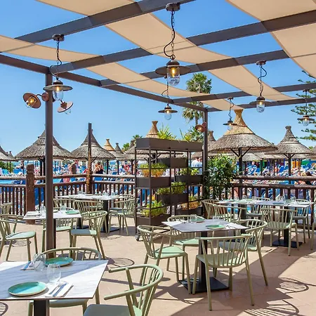 Sunset Club Aparthotel 4*